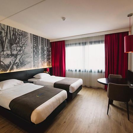 Bastion Hotel Tilburg Eksteriør billede