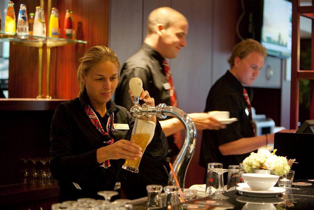 Bastion Hotel Tilburg Eksteriør billede