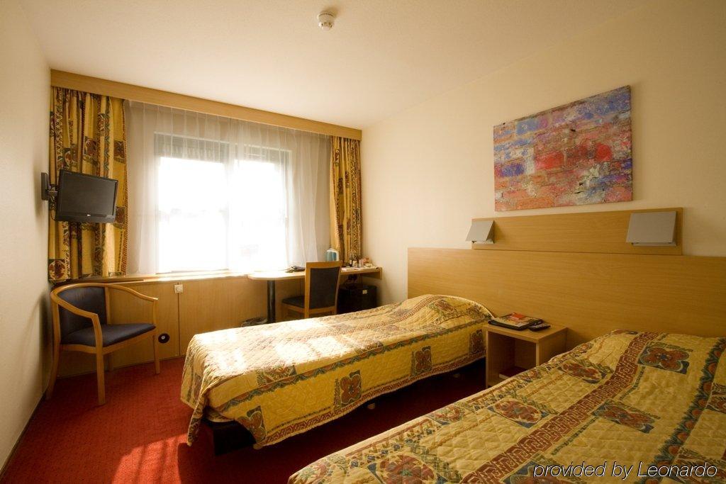 Bastion Hotel Tilburg Eksteriør billede