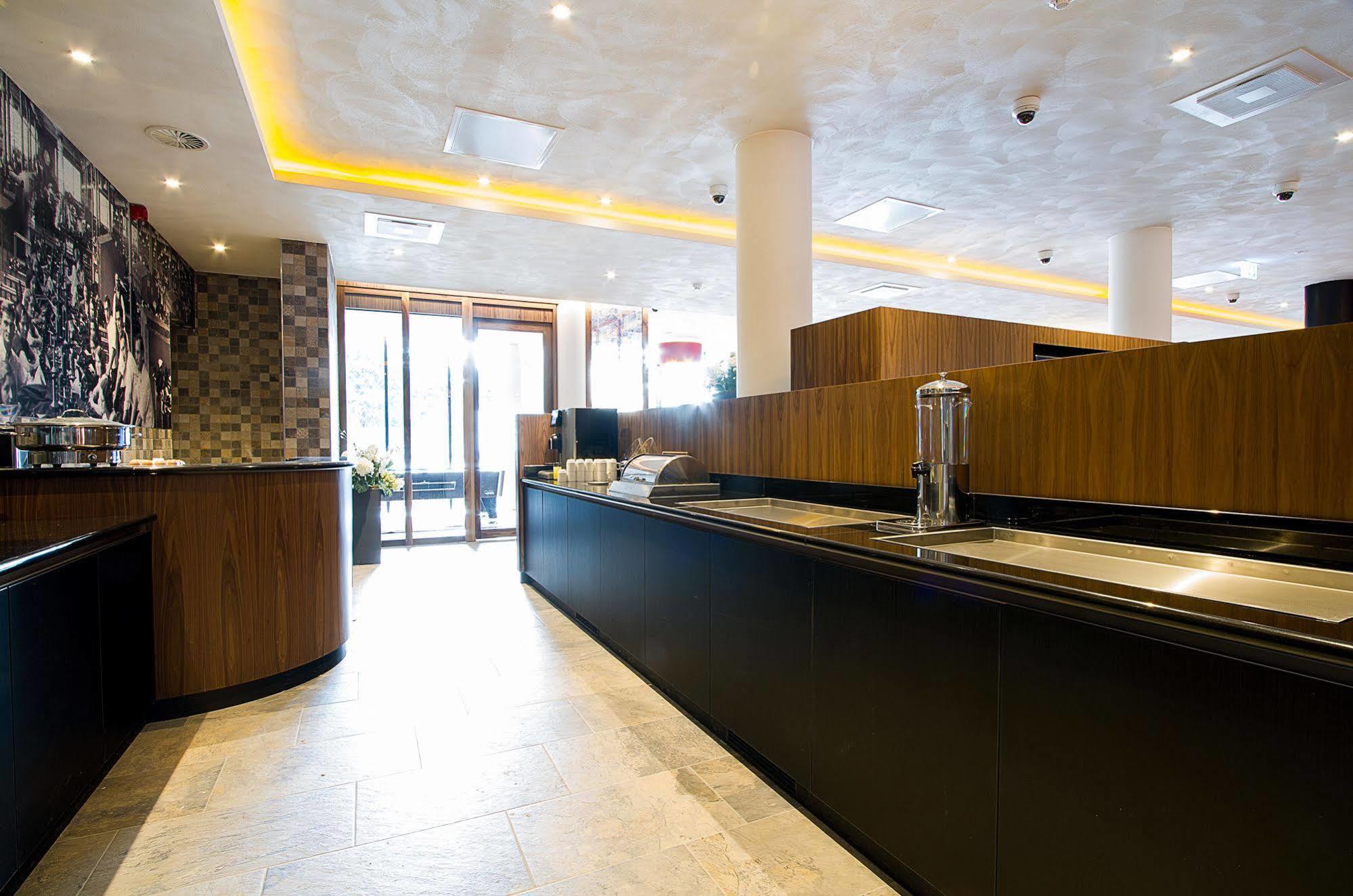 Bastion Hotel Tilburg Eksteriør billede