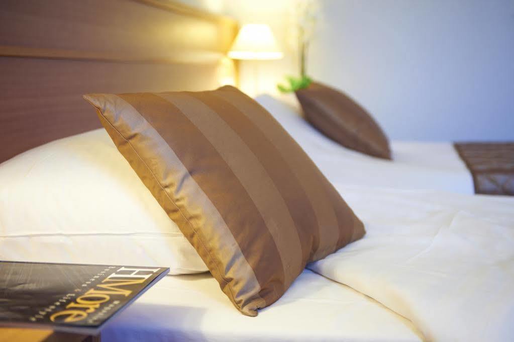 Bastion Hotel Tilburg Eksteriør billede