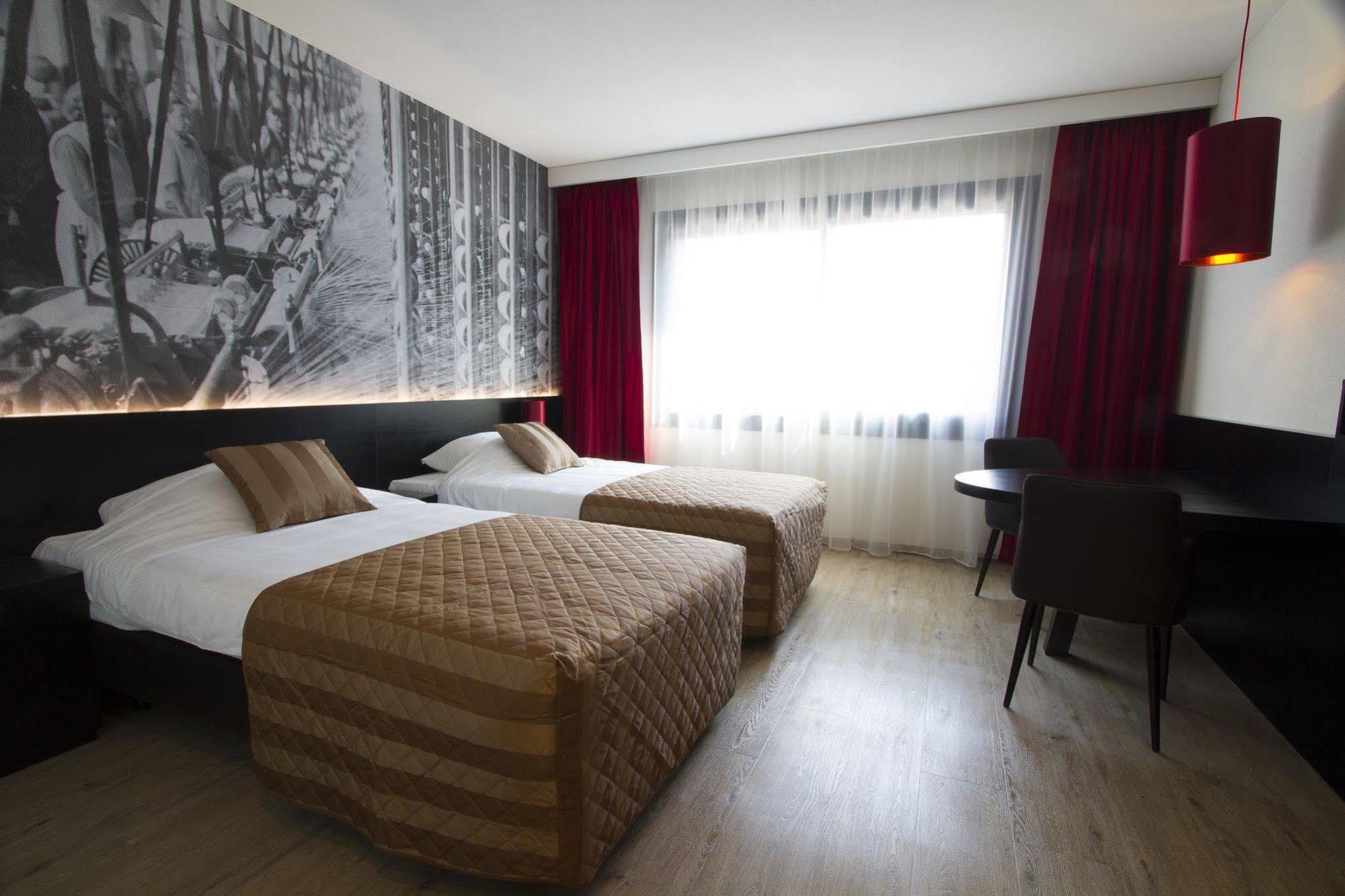 Bastion Hotel Tilburg Eksteriør billede